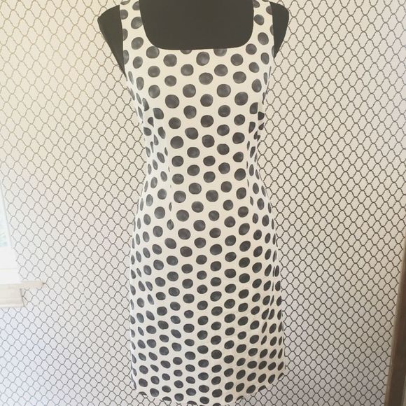 Peserico Dresses & Skirts - Peserico Italian knee length sleeveless dress